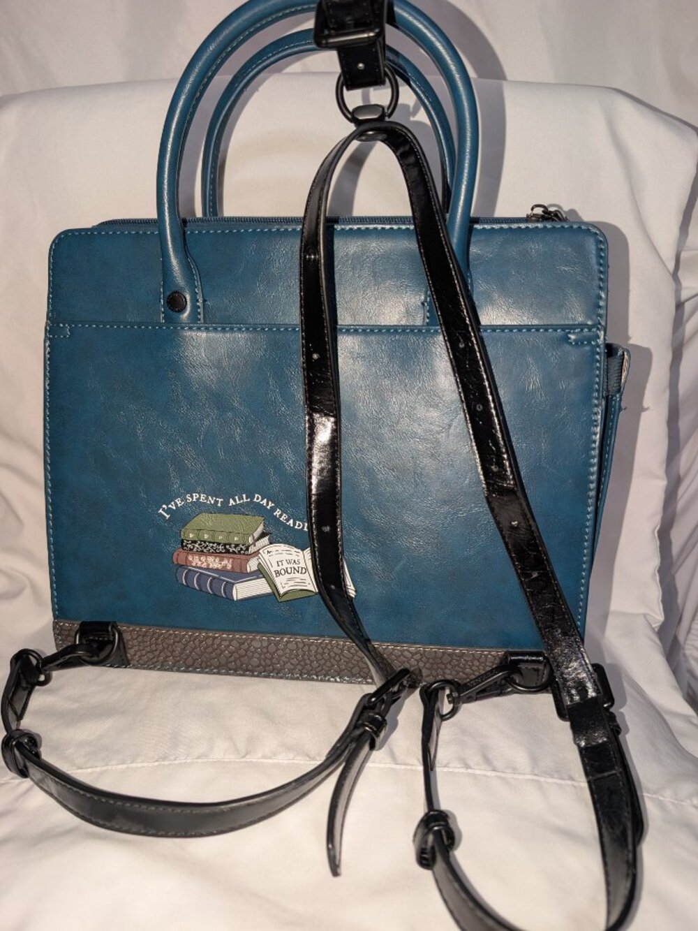 Vendula London, Between the Covers Bookbinders Harriet Backpack Vegan leather. - Picture 4 of 11